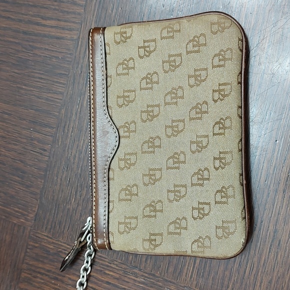 Dooney & Bourke logo canvas keychain change purse/wallet with zip top 4" x 6" - Picture 2 of 5